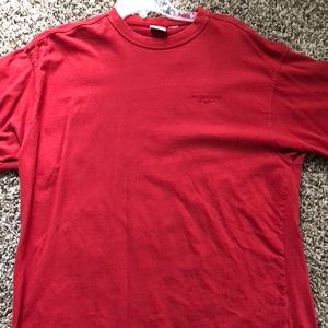 Plain Levi’s T-Shirt with Levi’s stitched In Red